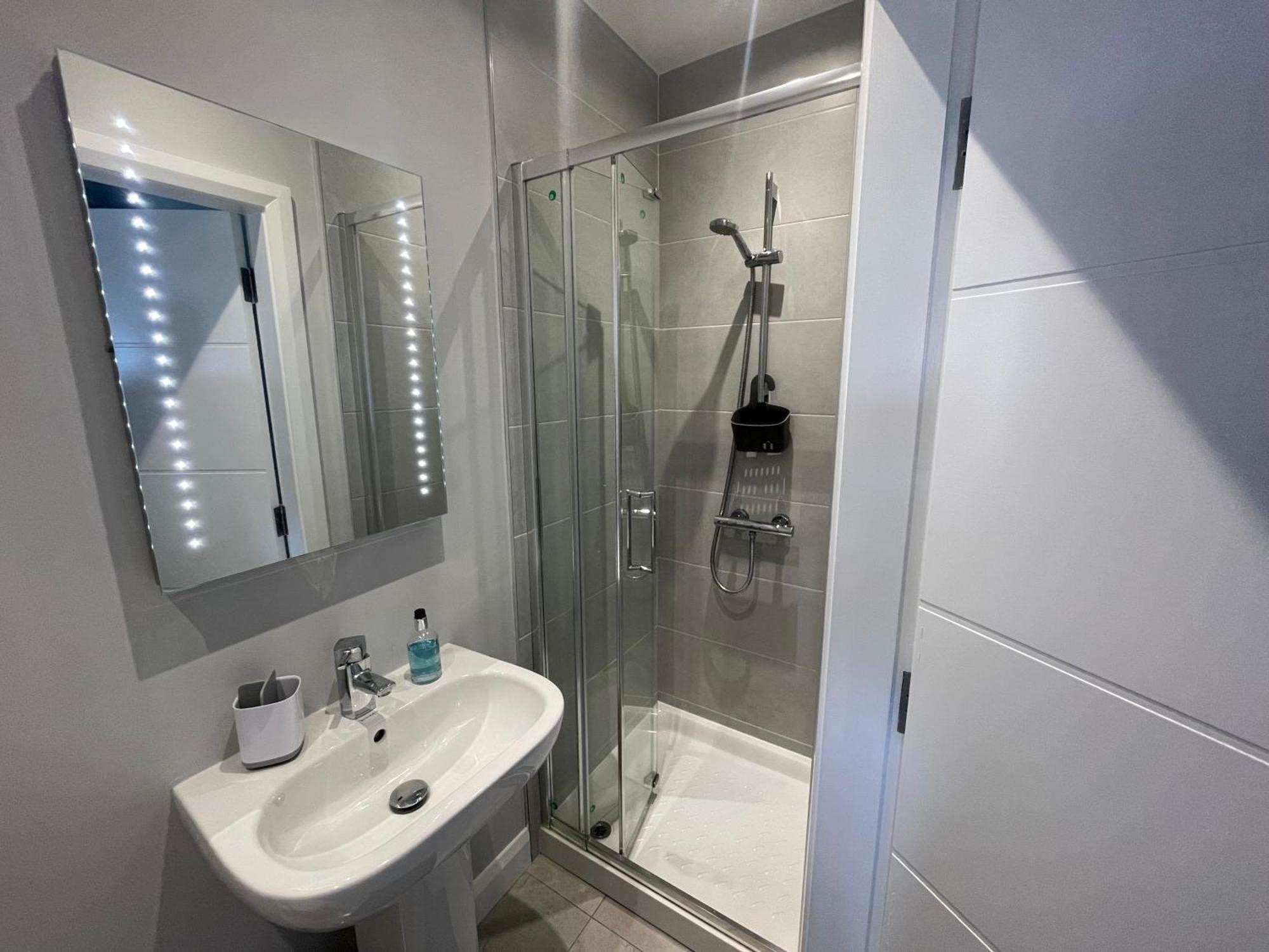Portview Apartment Портръш Екстериор снимка